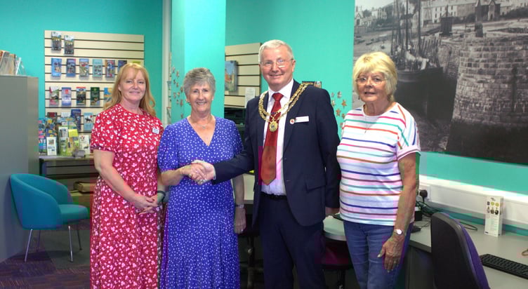 Saundersfoot library