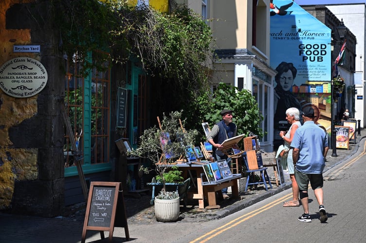 Tenby upper frog street