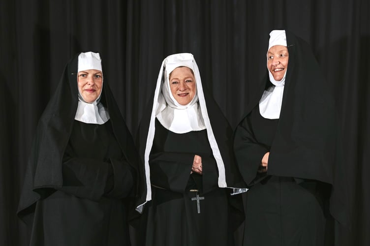 Footlights nuns