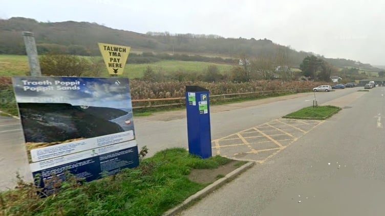 Poppit sands car park