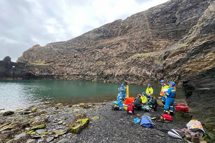 Emergency services thanked the public for their help in rescuing a man who sustained a spinal injury after jumping into the water from a height at Pembrokeshire's Blue Lagoon.