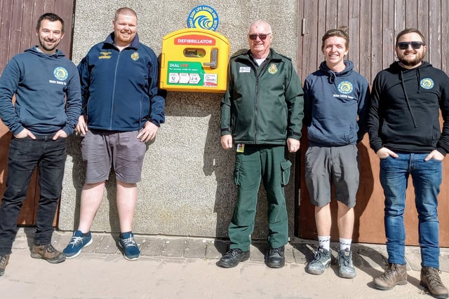 New lifesaving defibrillator installed at Tenby's South Beach