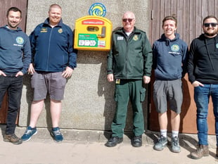 New lifesaving defibrillator installed at Tenby's South Beach