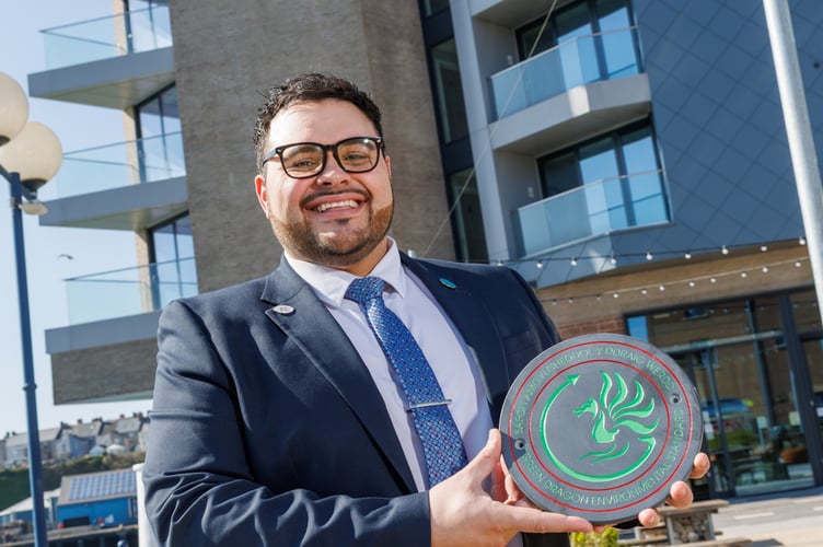 Tŷ Hotel Milford Waterfront has a fully integrated Building Management System, enabling it to maintain and deliver efficient heating, cooling and lighting only in those areas that are in use. 