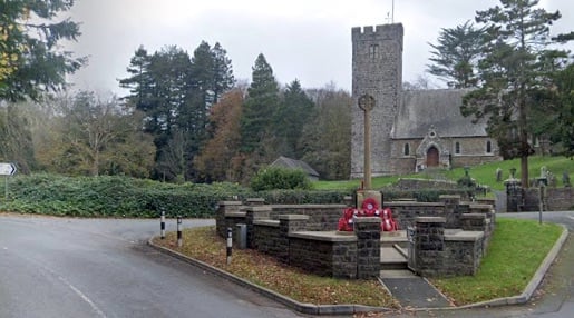 Saundersfoot war memorial google