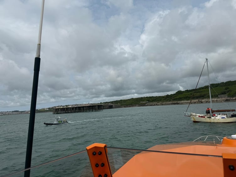 Angle RNLI assist yacht Milford Haven
