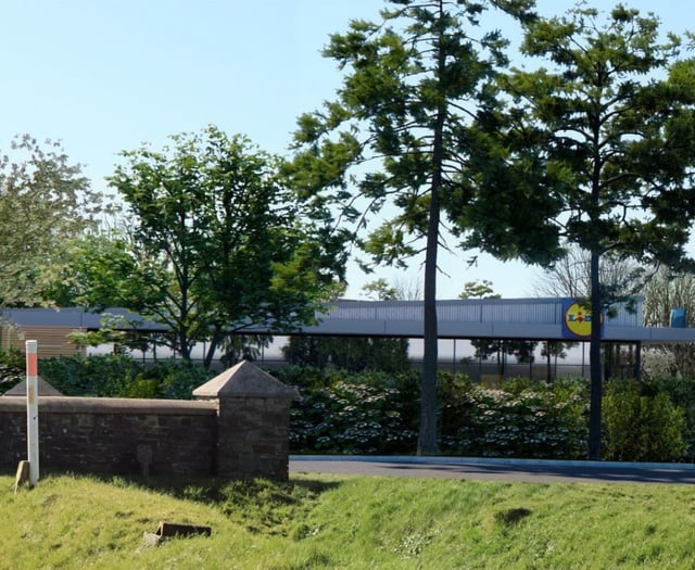 Councillor questions Lidl store location