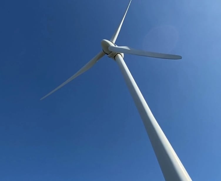 New plans for a replacement wind turbine in Pembrokeshire have been submitted after previous objections and concerns were raised.