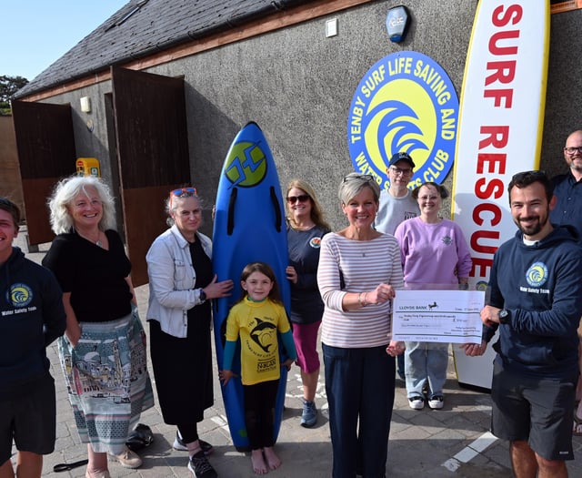 Tenby Surf Lifesaving Club receives £500 boost