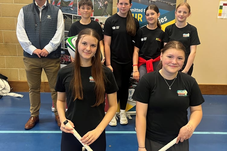 Stephen Thorton from Valero pictured with Young Ambassadors from Ysgol Bro Gwaun. 