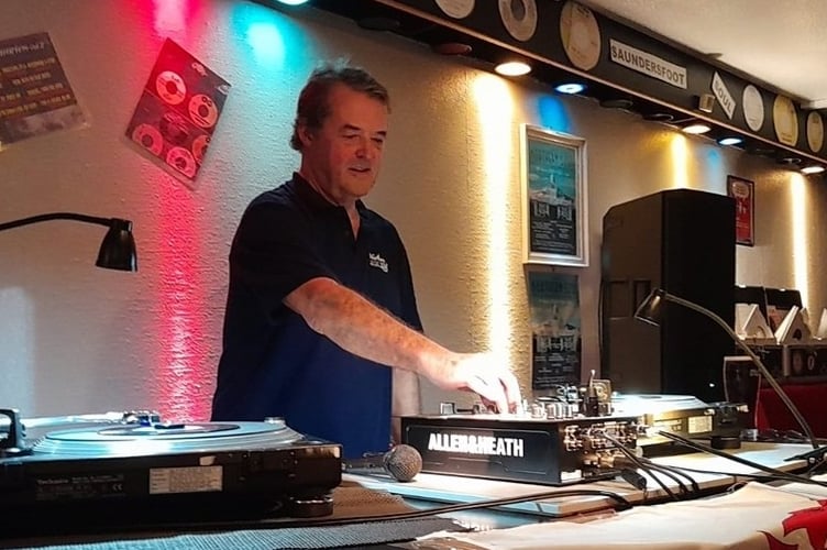 DJs for the night are Chris Birch, Pauline Williams and 'Detroit Dave'. Chris started Djing in 1974 in Lancashire when Northern Soul surged in popularity,