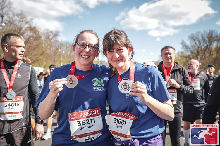 Sisters Kim Hawkins and Jenny Slocomb ran the Berlin Half Marathon back in April and managed to raise a magnificent £2,418 for the Critical Care Unit (ICU) at Glangwili Hospital in Carmarthen.