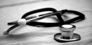 Welsh NHS waiting times decrease by 27%, emergency demand still high