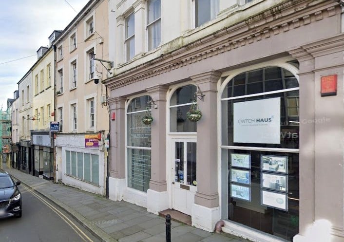 The former ‘CwtchHaus Design’ kitchen and sales fitting business at 17 High Street Haverfordwest. Picture: Google.