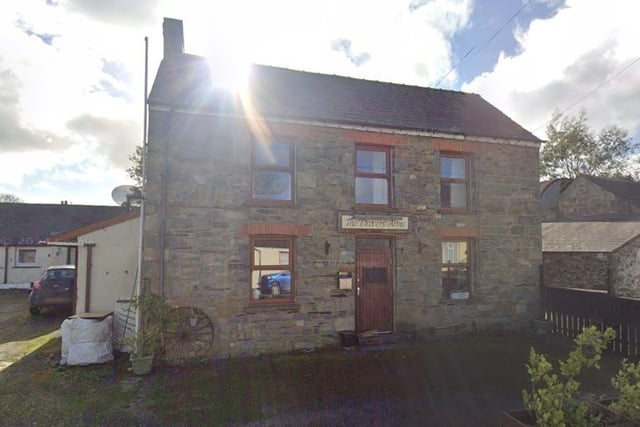 Pembrokeshire pub may convert to flats after closure
