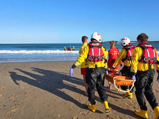 Tenby RNLI in 'tombstoning' safety drill