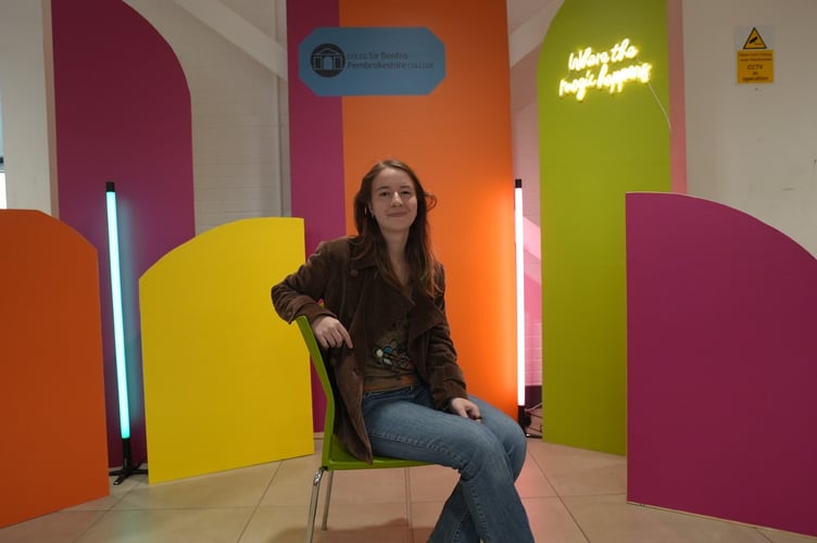 “Huge congratulations to Mili, a former Dyffryn Taf learner, who’s smashed her A-levels with an incredible A*, A*, A, A* in English, Biology, Art, and Photography!