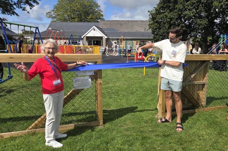New Hedges play park