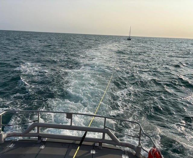 St Davids Lifeboat rescues catamaran amidst choppy seas