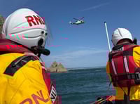 WATCH: Tenby RNLI and Coastguard race to rescue woman from rocks