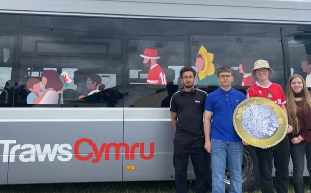 £1 bus fares for young people in Wales