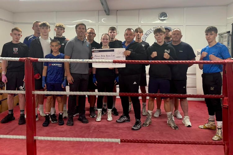 Big Brum’s Merlins Bridge Amateur Boxing Club donation