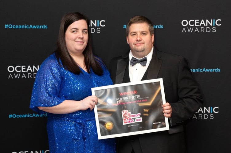 The New Inn, Amroth scooped the ‘Retail Champions of the Year’ award at the event, with a ceremony held at the Marriot Hotel in Cardiff on Wednesday, September 10.