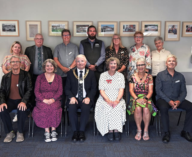 Meet Saundersfoot councillors: Share your views on January 3
