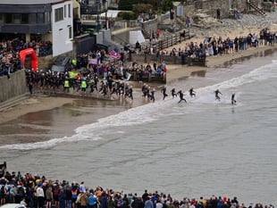'Amazing' Saundersfoot Triathlon kicks off sporting weekend