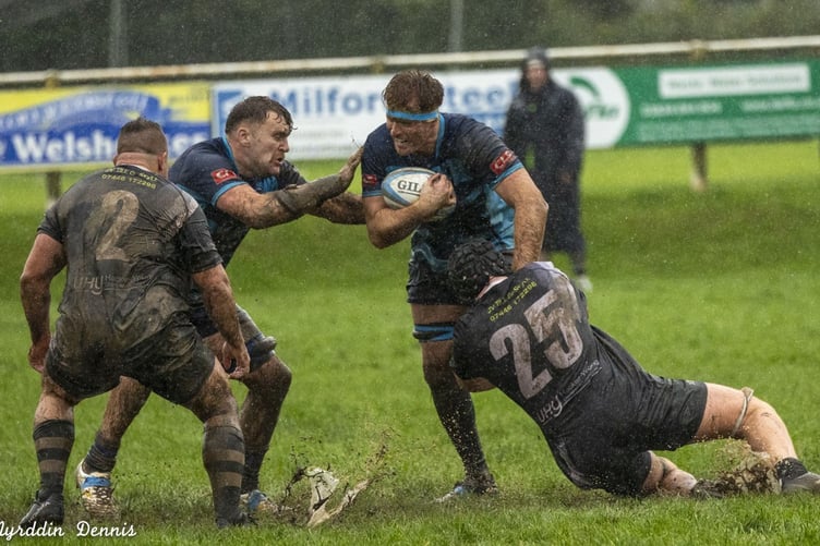 Roy Osborn driving forward in horrendous conditions