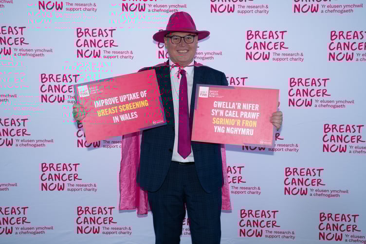 Paul Davies - Wear it Pink 2025