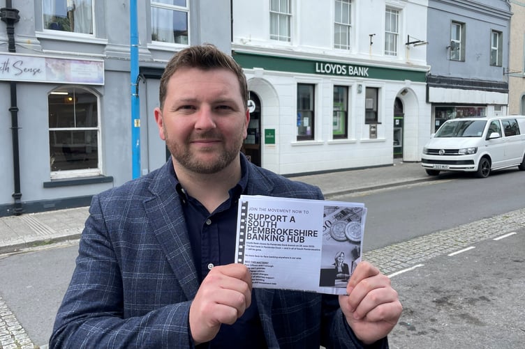 Samuel Kurtz MS has urged the UK’s cash access coordinator to reconsider a banking hub to serve South Pembrokeshire.