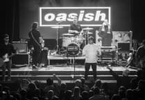 Oasis tribute brings Britpop to Tenby