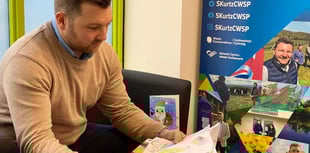 Samuel Kurtz's Christmas card contest for pupils