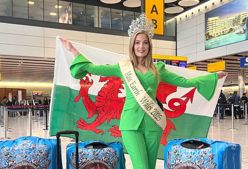 Pembrokeshire zookeeper Abigail Wood competes in 'Miss Earth'