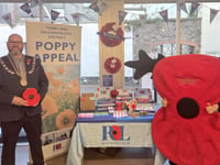 Tenby Mayor launches 2025 Poppy Appeal