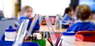 Welsh primary school attendance rises as pupil absences drop