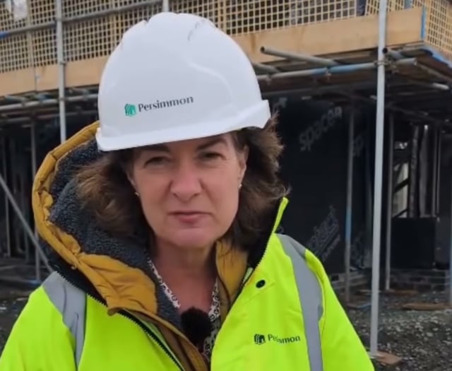 First Minister's Saundersfoot visit highlights housing development