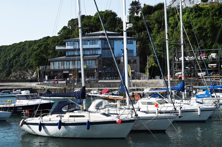 Saundersfoot harbour