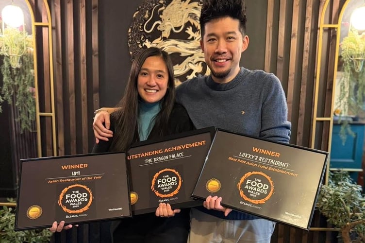 Lok and Jen Dragon Palace Lokkys