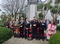 Tenby honours heroes with Armistice Day wreath-laying