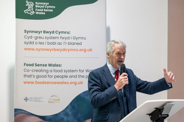 The Deputy First Minister with responsibility for Climate Change and Rural Affairs, Huw Irranca-Davies, has confirmed that the Welsh Government is on track to deliver £2 million funding for Local Food Partnerships in 2025-26. 