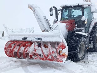 Preseli Hills road blocked by snow, public urged to stay away