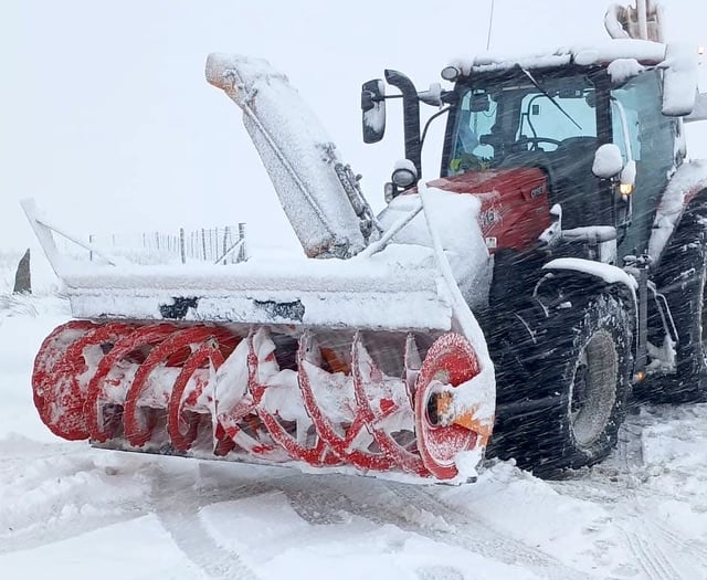 Preseli Hills road blocked by snow, public urged to stay away