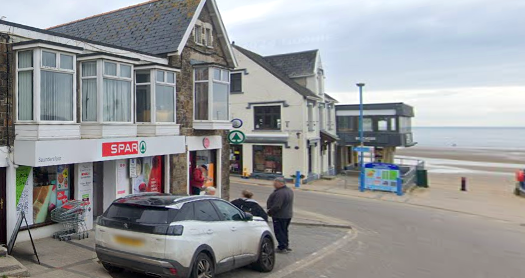 Saundersfoot councillors support planning applications