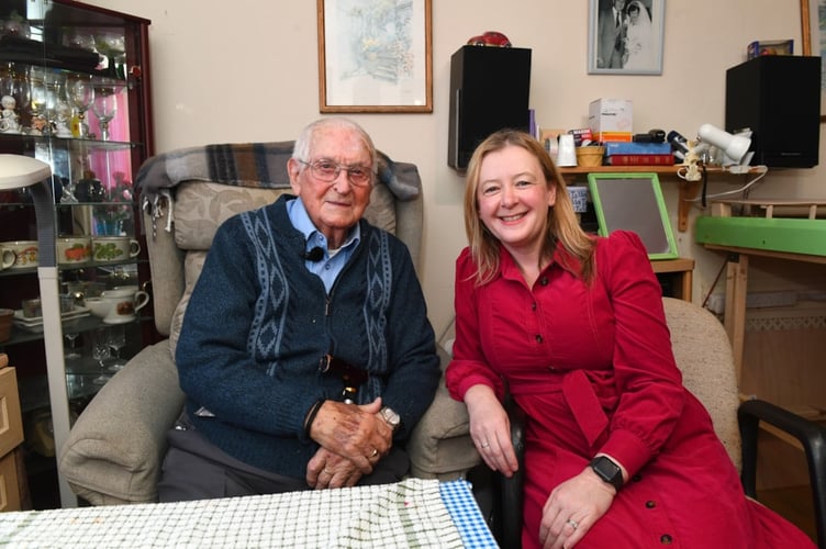 The Cabinet Secretary met with residents benefiting from the improvements, including 94-year-old John Nicholls