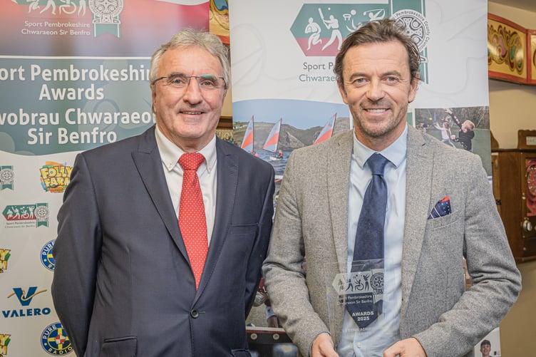 Simon Davies with Geoff Williams