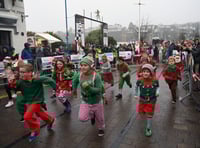 Saundersfoot Rotarians host 'Elf On The Run' festive fun