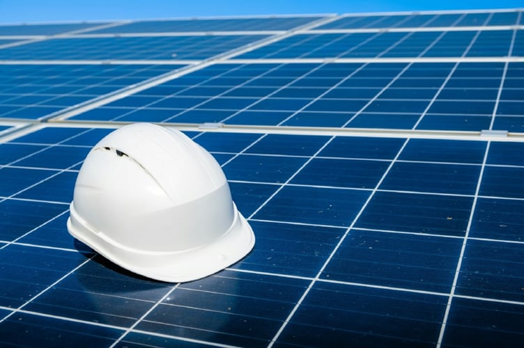 Wales schools get £9m for solar panels