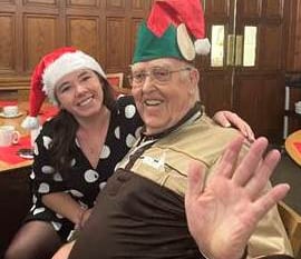 Blind veteran finds festive companionship